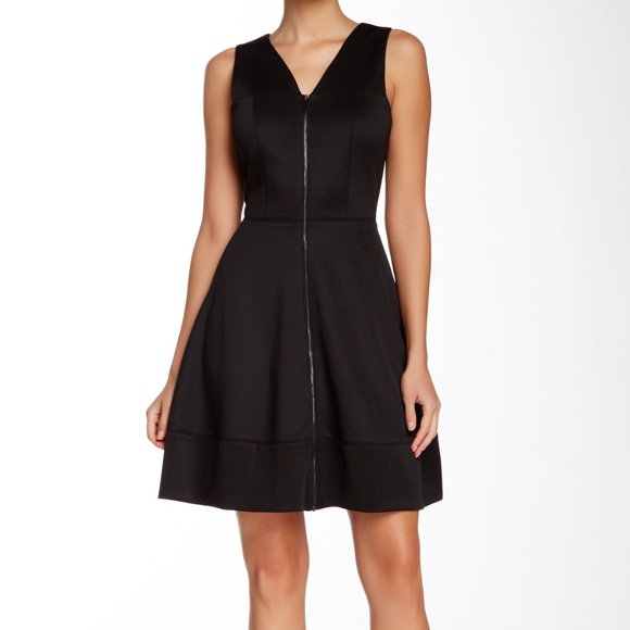 Vince Camuto Dresses & Skirts - Vince Camuto Front Zipper Fit & Flare Scuba Dress